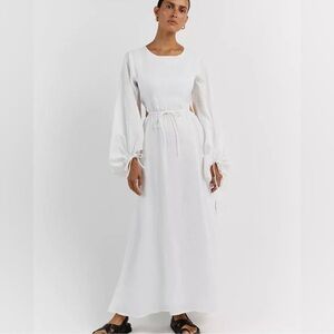 DISSH Elegant White Linen Maxi Dress